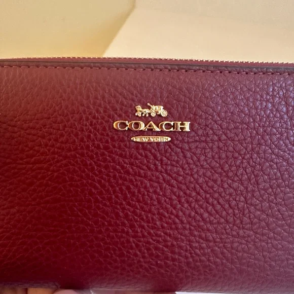 Coach Red Pebbled Leather Medium ID Zip Wallet New Without Tags Coach color 1941 - Picture 7 of 13